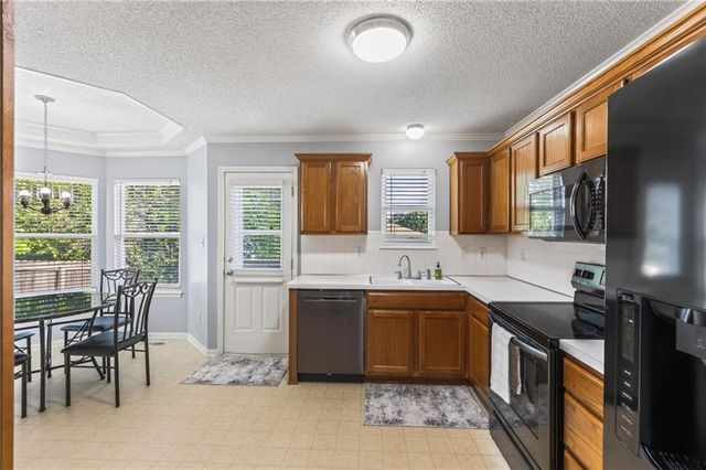 208 NW 112TH Terrace, Kansas City, MO 64155