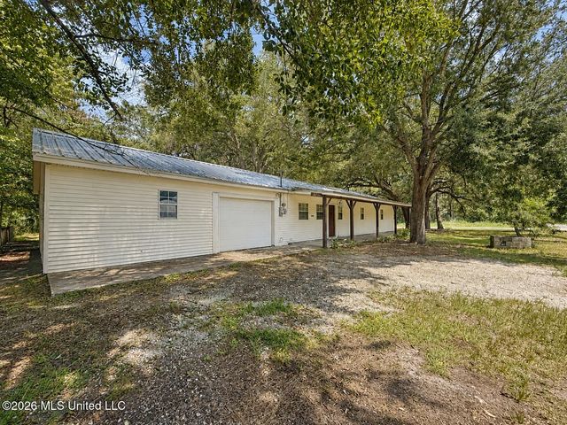 7026 W Forrest Street, Bay Saint Louis, MS 39520