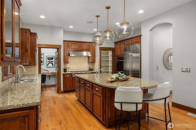 2989 NE Davis Loop, Issaquah, WA 98029