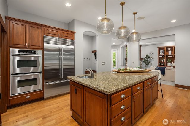 2989 NE Davis Loop, Issaquah, WA 98029