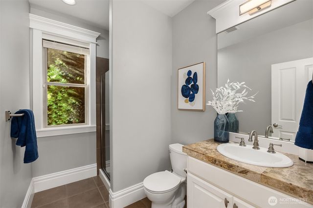 2989 NE Davis Loop, Issaquah, WA 98029