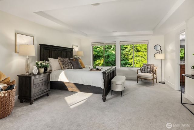 2989 NE Davis Loop, Issaquah, WA 98029