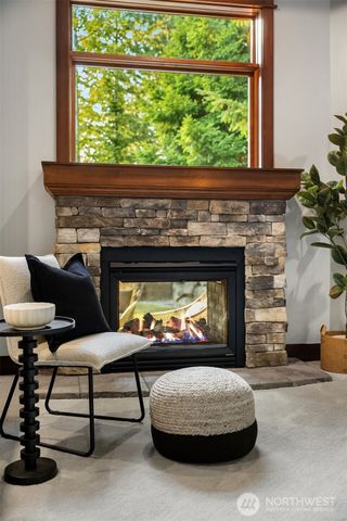 2989 NE Davis Loop, Issaquah, WA 98029