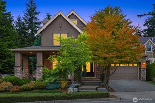 2989 NE Davis Loop, Issaquah, WA 98029
