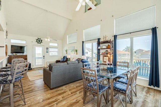 4405 Antigua, Galveston, TX 77554