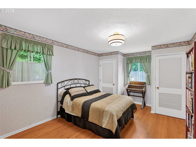 10065 Se CRESTHILL Rd, Happy Valley, OR 97086