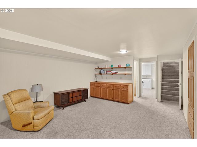 10065 Se CRESTHILL Rd, Happy Valley, OR 97086