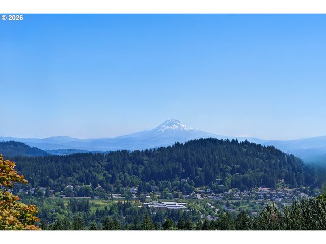 10065 Se CRESTHILL Rd, Happy Valley, OR 97086