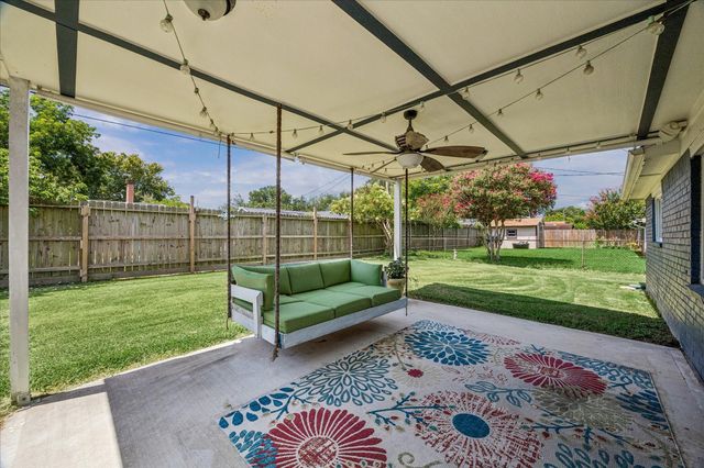 1213 E Brown Lane, Deer Park, TX 77536