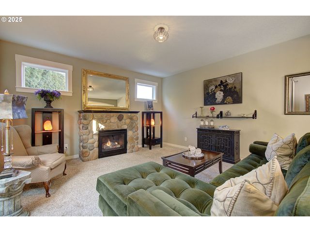 905 Nw 105TH Cir, Vancouver, WA 98685