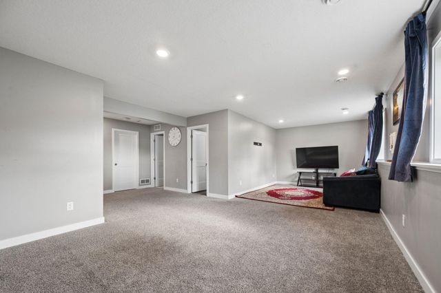 11232 Pierce Street NE, Blaine, MN 55434