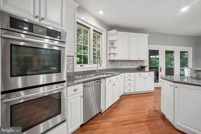 8615 HAMPTON WAY, Fairfax Station, VA 22039
