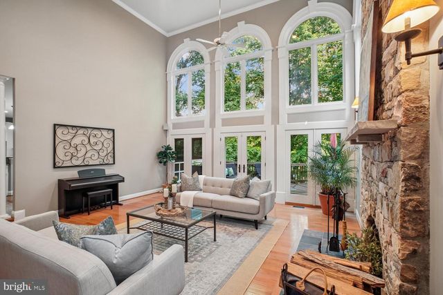 8615 HAMPTON WAY, Fairfax Station, VA 22039