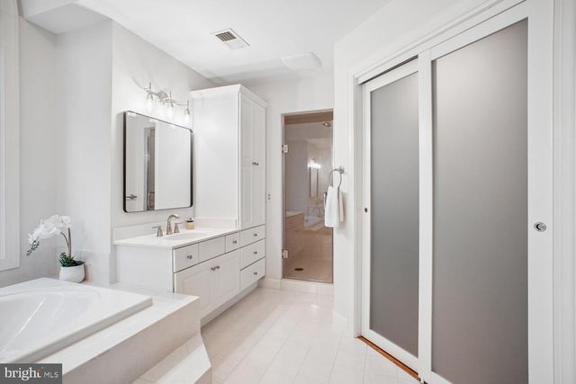 8615 HAMPTON WAY, Fairfax Station, VA 22039