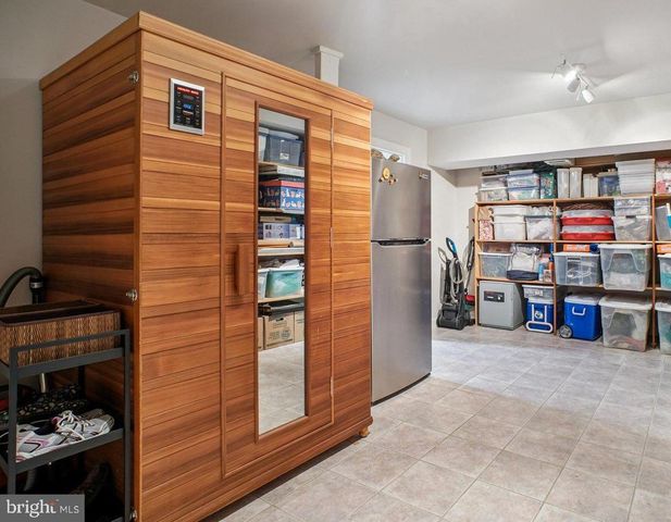 8615 HAMPTON WAY, Fairfax Station, VA 22039