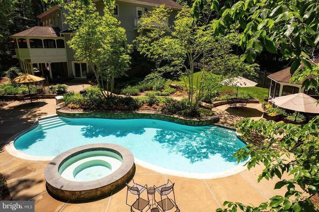 8615 HAMPTON WAY, Fairfax Station, VA 22039