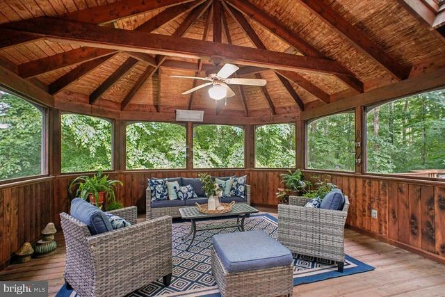 8615 HAMPTON WAY, Fairfax Station, VA 22039
