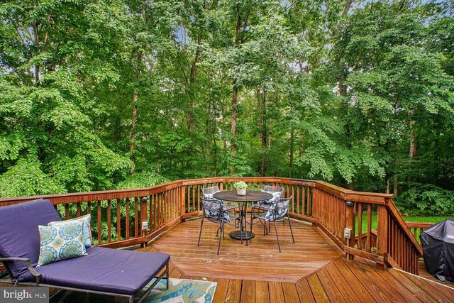 8615 HAMPTON WAY, Fairfax Station, VA 22039