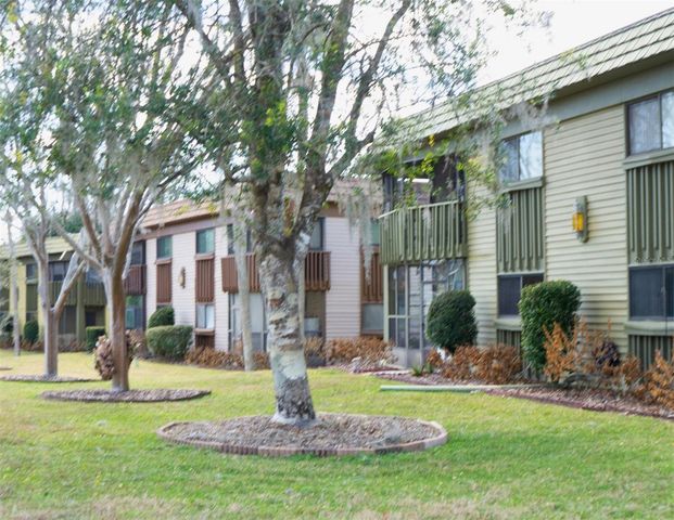 600 N BOUNDARY AVENUE 105 A, Deland, FL 32720