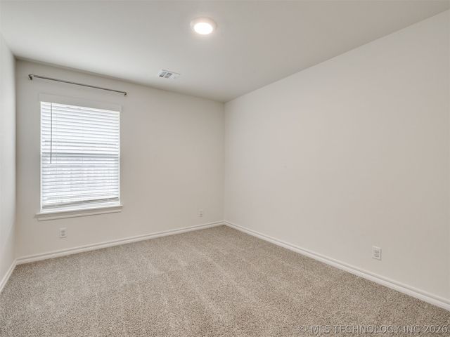 7030 E 155th Place S, Bixby, OK 74008