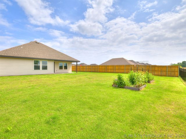 7030 E 155th Place S, Bixby, OK 74008