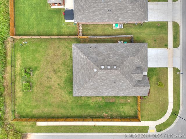 7030 E 155th Place S, Bixby, OK 74008