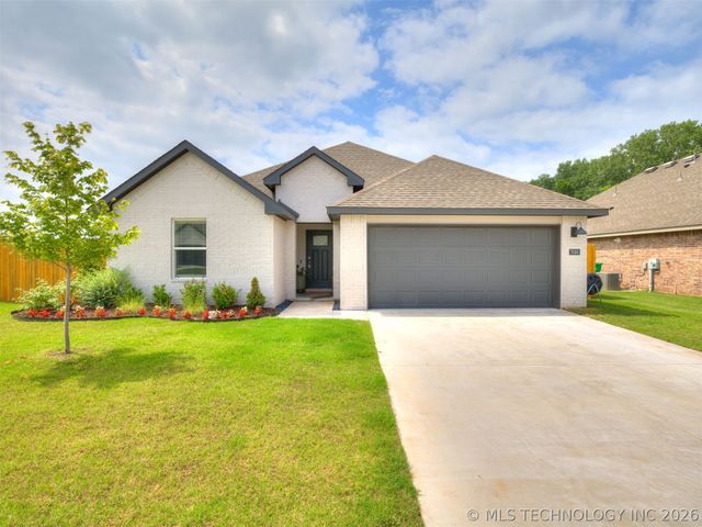 7030 E 155th Place S, Bixby, OK 74008