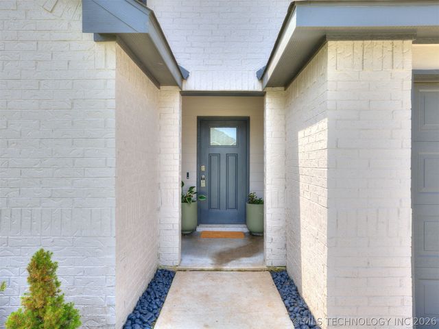 7030 E 155th Place S, Bixby, OK 74008