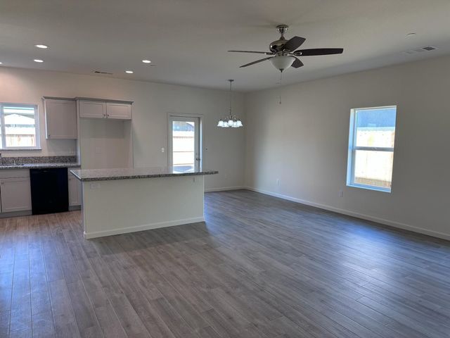 30627 Ashland Road, Visalia, CA 93277