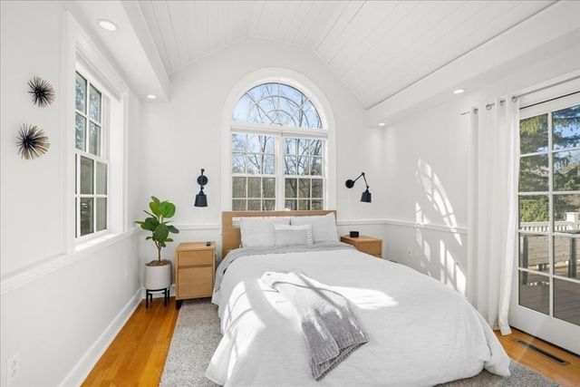 19 Wood St, Hopkinton, MA 01748