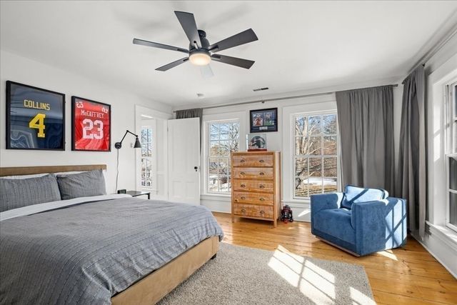 19 Wood St, Hopkinton, MA 01748