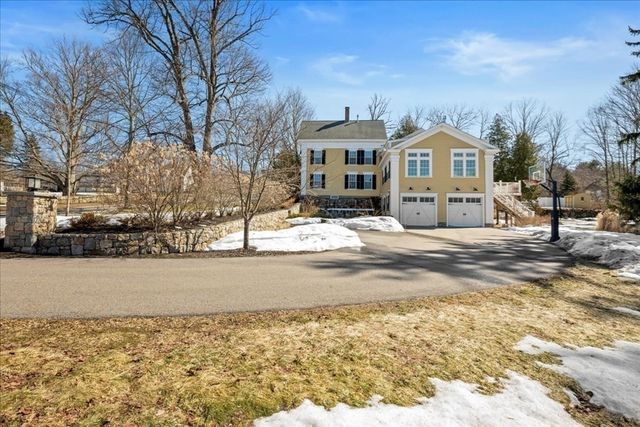 19 Wood St, Hopkinton, MA 01748