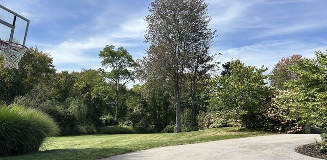 19 Wood St, Hopkinton, MA 01748