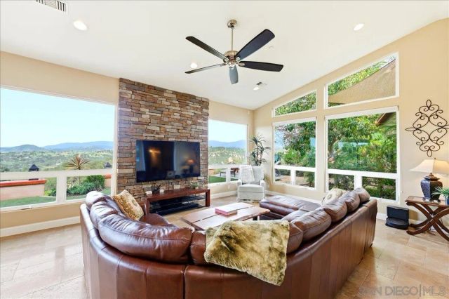 11568 Minneola Cir, Valley Center, CA 92082