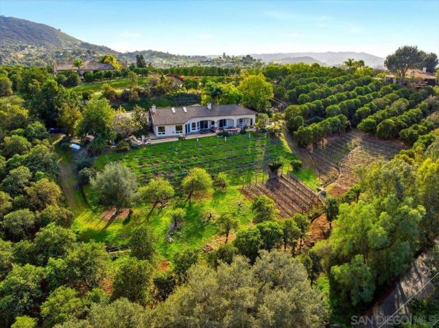 11568 Minneola Cir, Valley Center, CA 92082