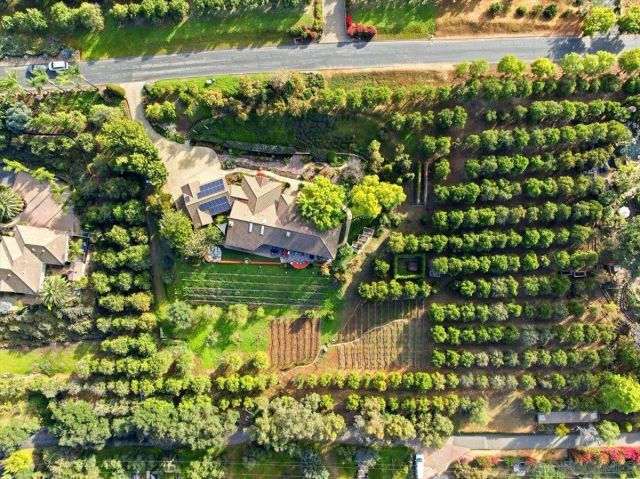 11568 Minneola Cir, Valley Center, CA 92082