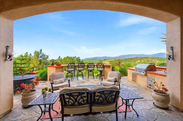 11568 Minneola Cir, Valley Center, CA 92082