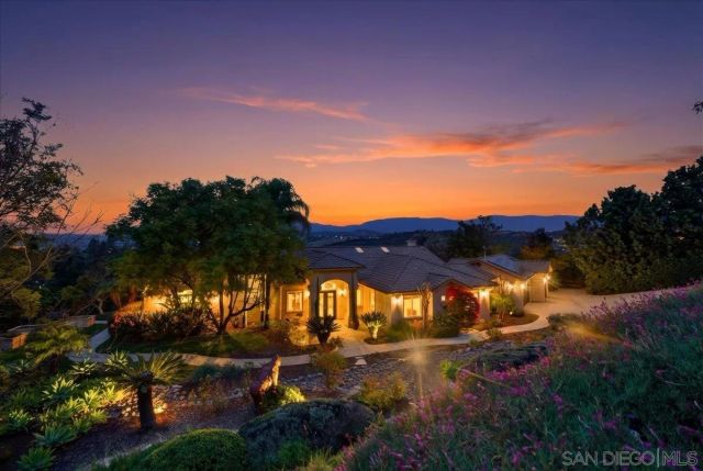 11568 Minneola Cir, Valley Center, CA 92082