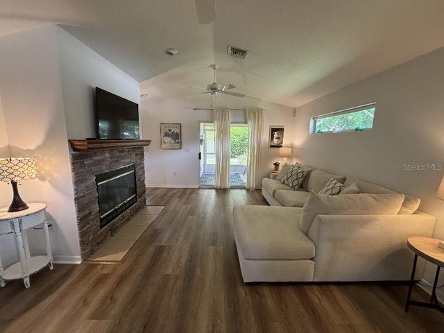 1984 GOLDEN PALM CIRCLE, Tavares, FL 32778