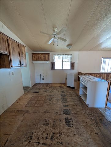 1030 E Avenue S 115, Palmdale, CA 93550