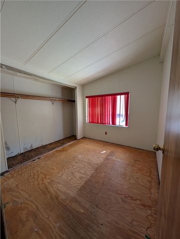 1030 E Avenue S 115, Palmdale, CA 93550