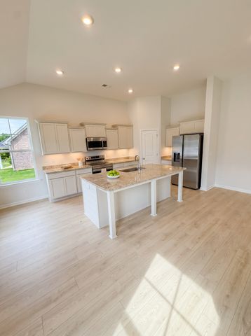 1211 Amber Hills Drive, Ashland City, TN 37015