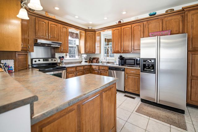 135 Methodist Drive, Whitley City, KY 42653