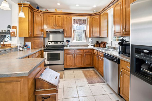 135 Methodist Drive, Whitley City, KY 42653