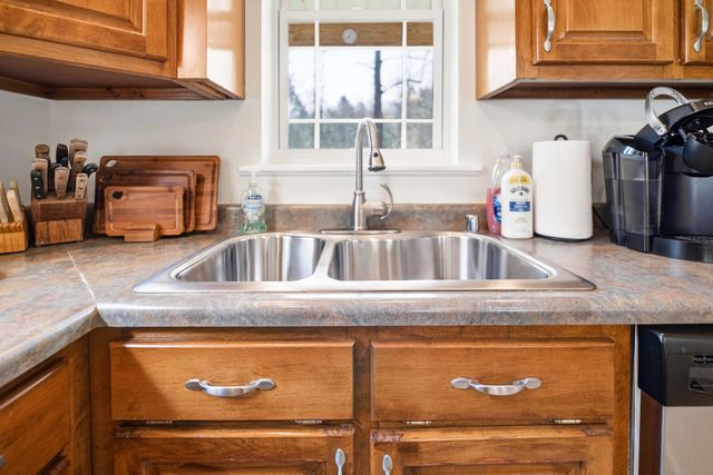 135 Methodist Drive, Whitley City, KY 42653