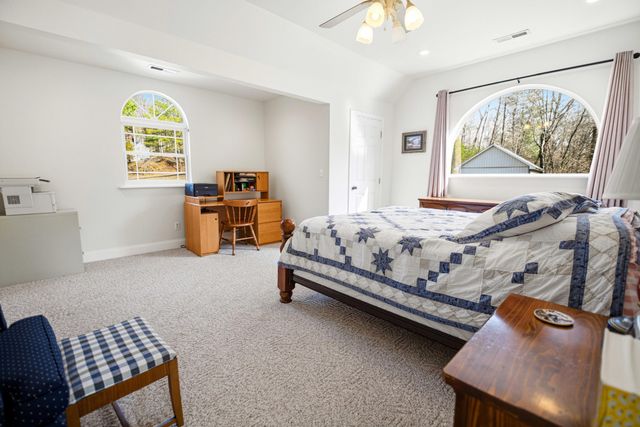 135 Methodist Drive, Whitley City, KY 42653