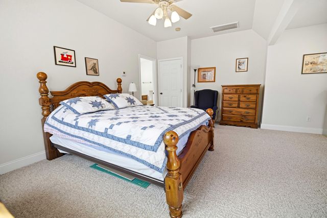 135 Methodist Drive, Whitley City, KY 42653