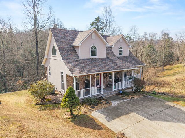 135 Methodist Drive, Whitley City, KY 42653