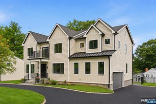 12 Tilden Court, Livingston, NJ 07039