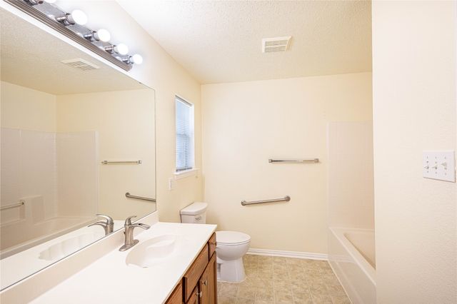 1304 W Mitchell Street, Arlington, TX 76013